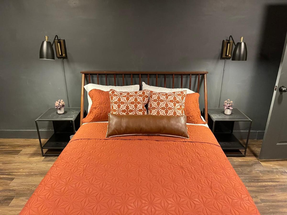 Derbycity Plush Loft Gather In Style By Hollyhock *