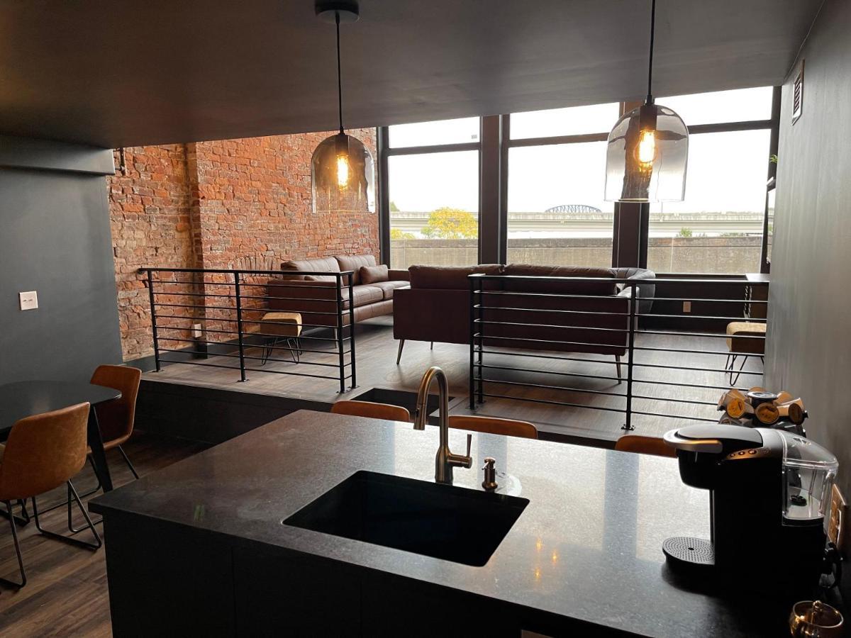 Derbycity Plush Loft Gather In Style By Hollyhock