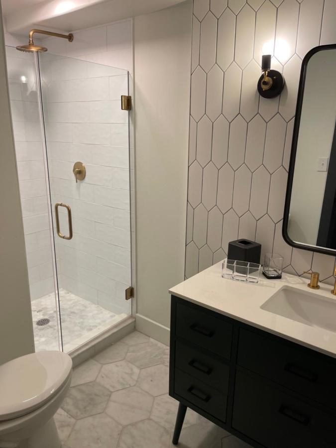 Derbycity Plush Loft Gather In Style By Hollyhock Apartment Louisville