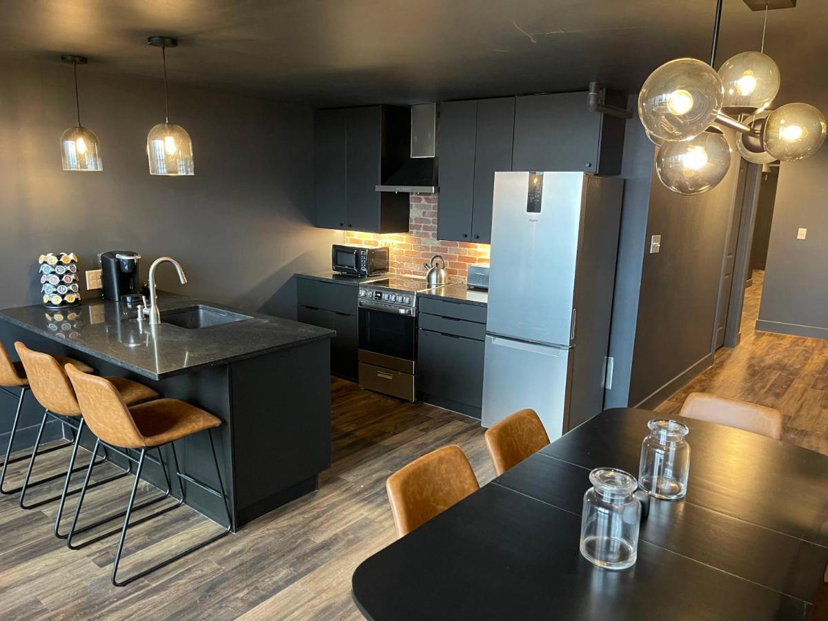 Derbycity Plush Loft Gather In Style By Hollyhock