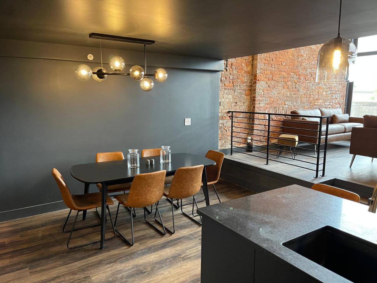Derbycity Plush Loft Gather In Style By Hollyhock *
