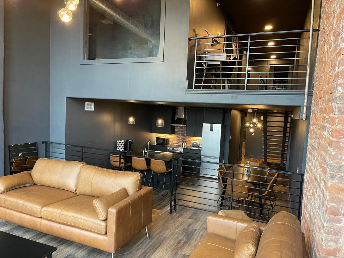 Derbycity Plush Loft Gather In Style By Hollyhock *