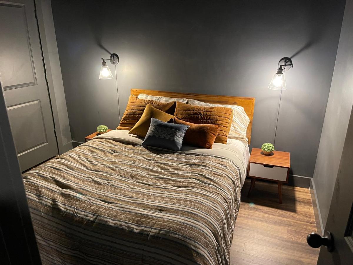 Derbycity Plush Loft Gather In Style By Hollyhock Apartment